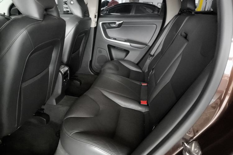 Used Volvo XC60 2017 T5 AWD Smart Upgrade Edition