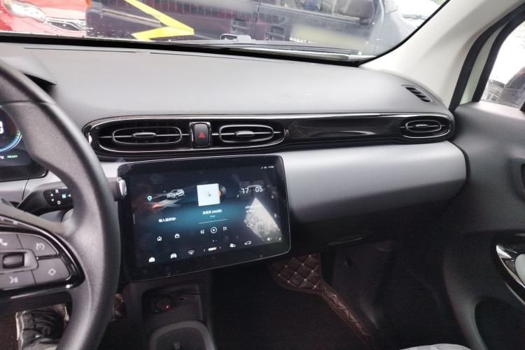 Used Leapmotor T03 2024 403 Comfort Edition Center Console