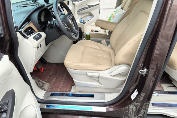 Used Buick GL8 2017 ES 28T Comfort Model China V Standard Driver Seat