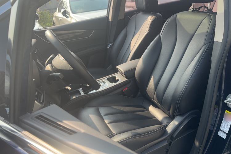 Used BYD Song MAX 2018 1.5T Automatic Smart Connect Elite Model with 6 Seats
