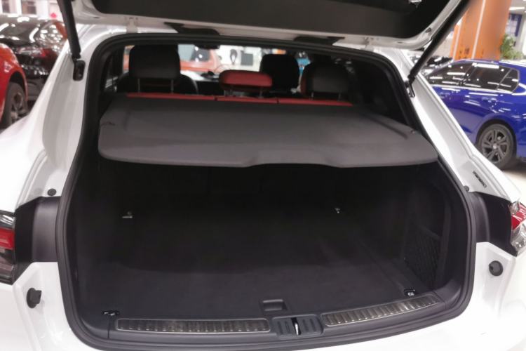 Used Porsche Macan 2023 Macan 2.0T
