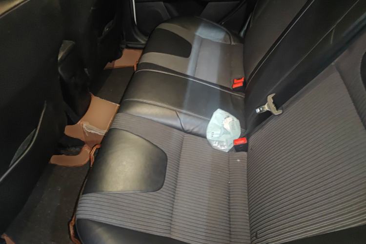 Used Ford Focus 2012 Sedan 1.6L Automatic Fashion Edition