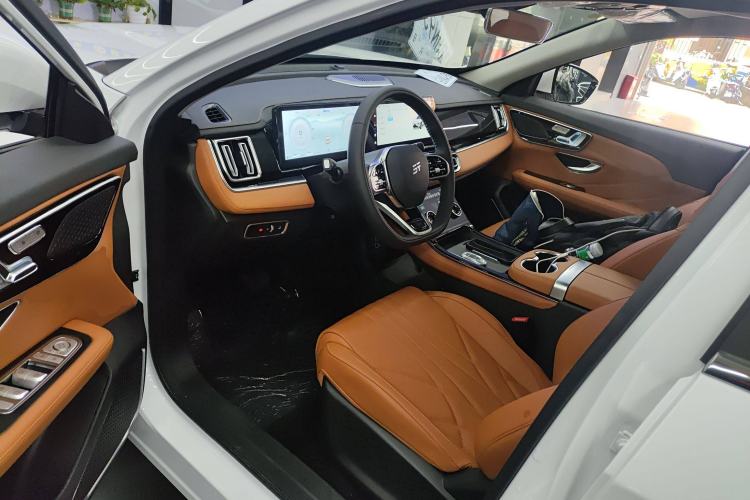 Used JETOUR Shanhai L7 2024 1.5T 120km MAX+ 7-Seater Interior 3