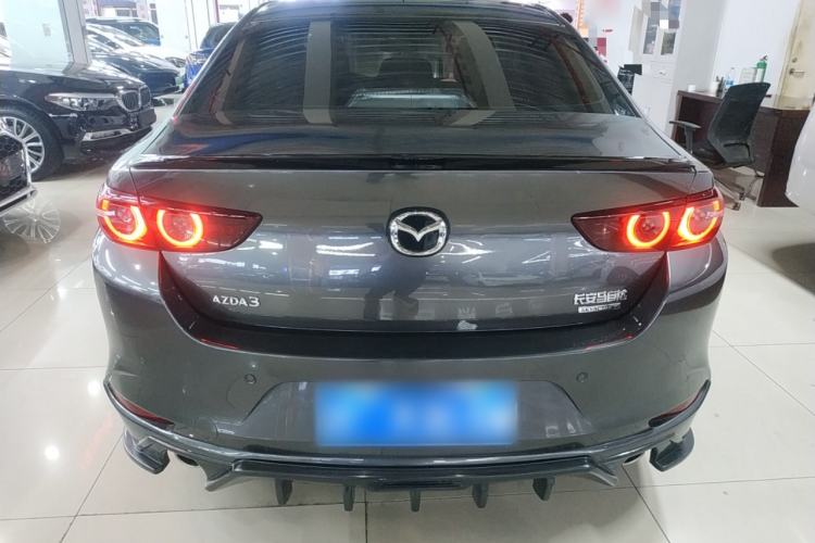 Used Mazda 3 Axela 2022 2.0L Automatic Zhi Rui Obsidian Edition
