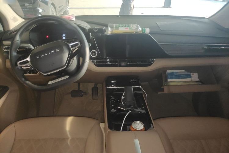 Used Wuling Victory 2023 2.0L DHT Luxury Edition