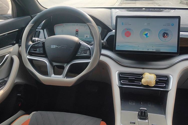 Used BYD Song PLUS New Energy 2023 Champion Edition EV 520KM Flagship Model