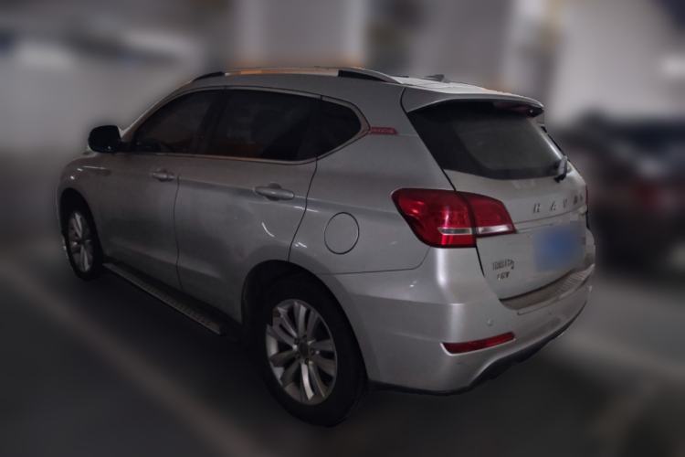 Used Haval H2 2016 Red Label 1.5T Manual Two-Wheel Drive Elite Model
