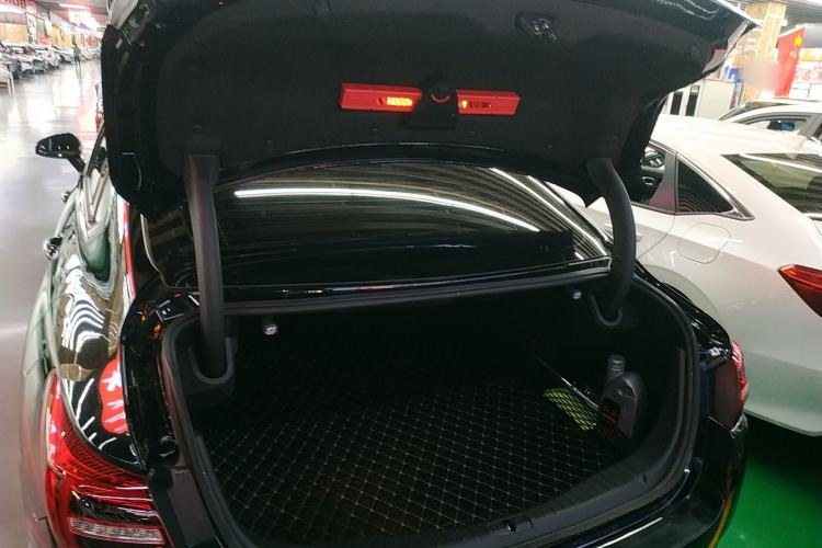 Used Hongqi H5 2022 Classic Model 1.5T DCT Flagship Edition Trunk