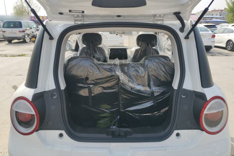 Used CHANGAN NEVO Lumin 2026 Model Treasure Edition 205km Passionate Beige Ningde Trunk