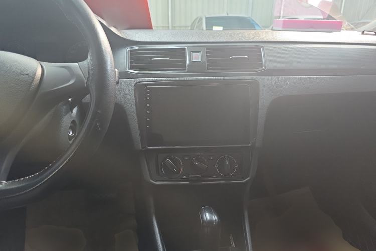 Used Volkswagen Santana 2019 1.5L Automatic Fashion Edition China VI Center Console