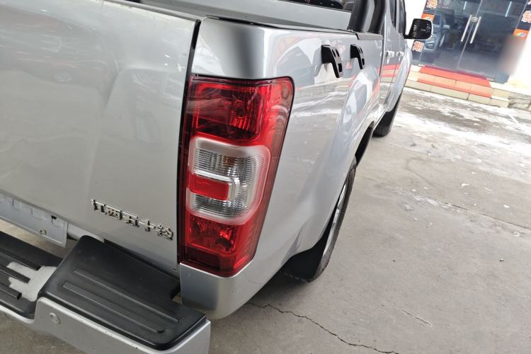 Used Isuzu JLM 2022 2.8T Classic Diesel Two-Wheel Drive Comfort Version with Standard Wheelbase – JE493ZLQ6E