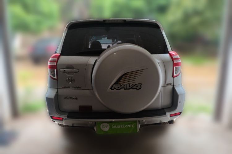 Used Toyota RAV4 2009 2.4L Automatic Luxury Edition Rear