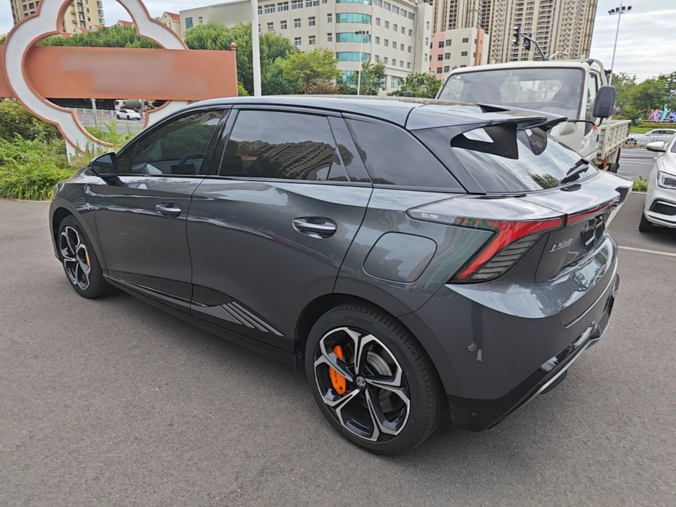 MG 4 EV 2022 460 km All-Wheel-Drive Performance Version — снимка 4