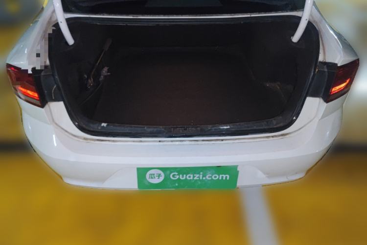 Used Volkswagen Lamando 2015 230TSI Manual Trend Edition
