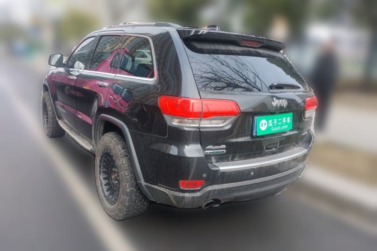 Used Jeep Grand Cherokee 2014 3.0TD Diesel Comfort Navigation Version Rear Left 45 Deg