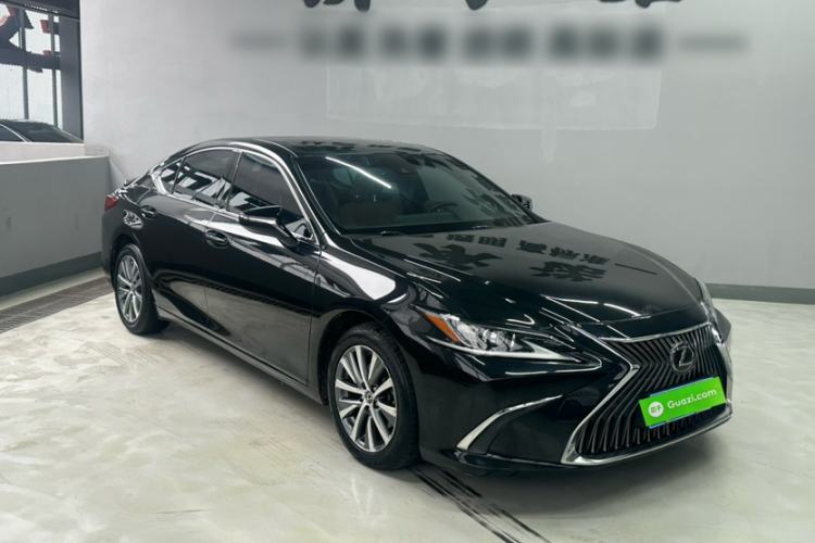 Used Lexus ES 2018 200 Excellence Edition China V Standard
