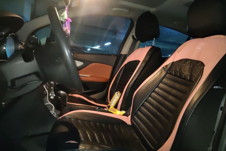 Used Buick Encore 2014 1.4T Automatic Two-Wheel Drive Urban Elite Model Left Front Seat