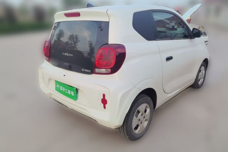 Used Roewe Clever 2021 302 km New Four-Seater Super-Efficient Version