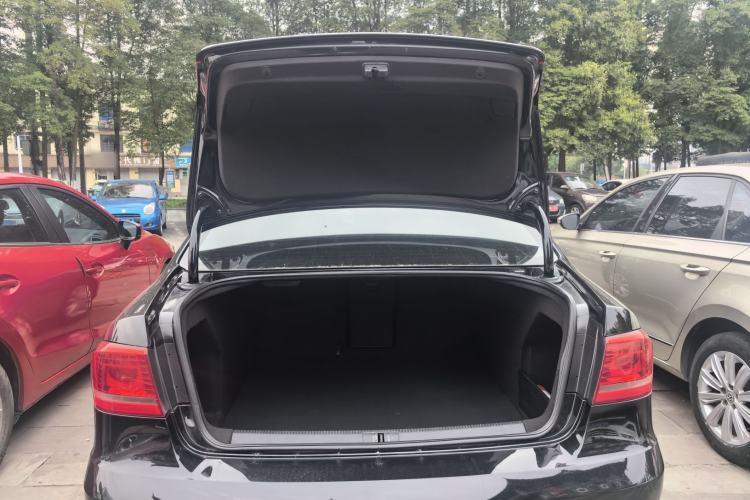 Used Volkswagen Magotan 2015 Facelift 1.8TSI Luxury Model
