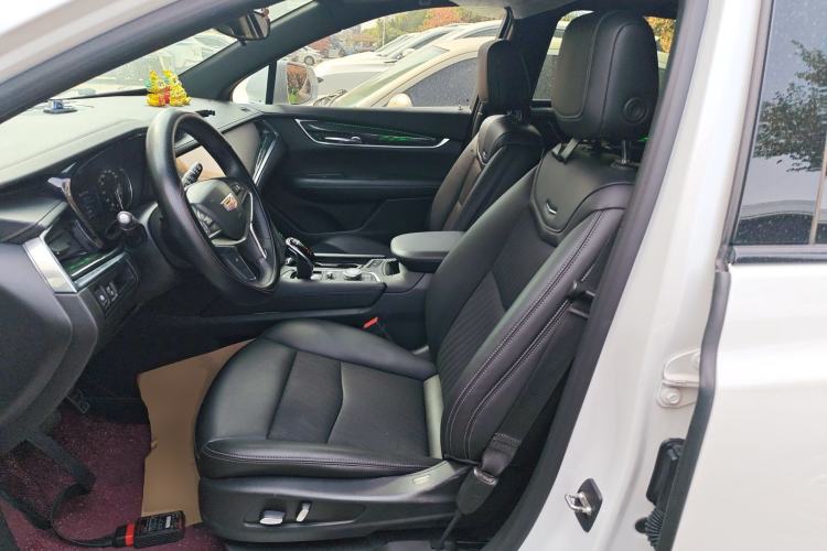 Used Cadillac XT5 2021 2.0T Two-Wheel Drive Luxury Version Left Front Seat