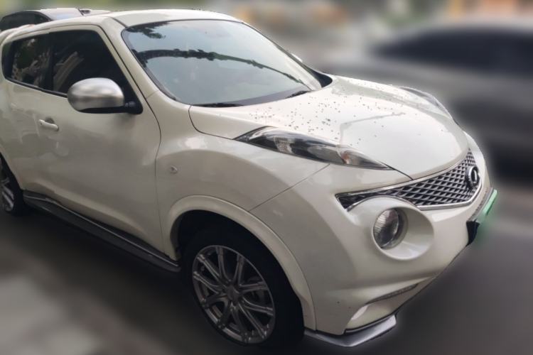 Used Infiniti ESQ 2014 1.6L Spontaneous Edition Front Right 45 Deg