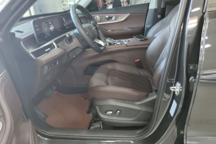 Used Chery Tiggo 8 PLUS 2024 Champion Edition 290TGDI DCT Deluxe Version 5-Seater