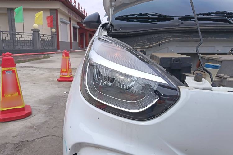 Used Roewe Clever 2022 311km QiQi BoBo Edition Right Front Headlight