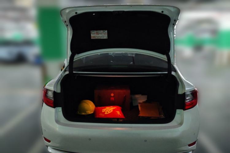 Used Lexus ES 2017 300h Mark Levinson Luxury Edition