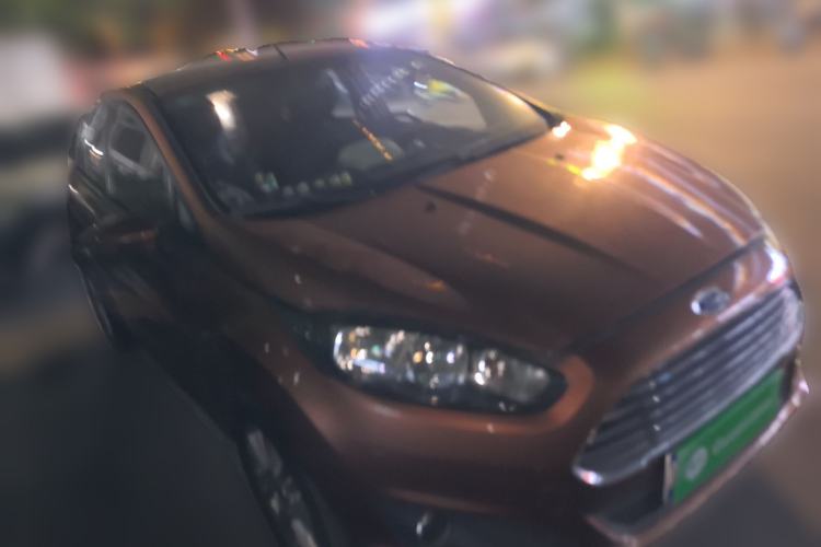 Used Ford Fiesta 2013 Hatchback 1.5L Automatic Fashion Edition
