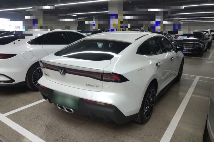 Used Changan UNI-V iDD 2024 Blue Whale Smart Electric iDD 136km ZhiKu Model