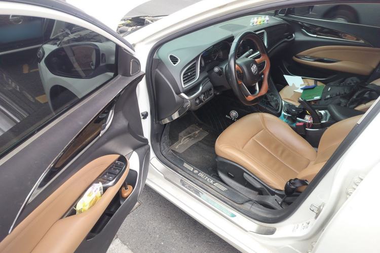 Used Buick Excelle GX 2018 18T Automatic Flagship Model
