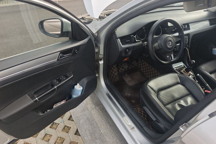 Used Volkswagen Bora 2014 1.6L Manual Comfort Model Driver Seat