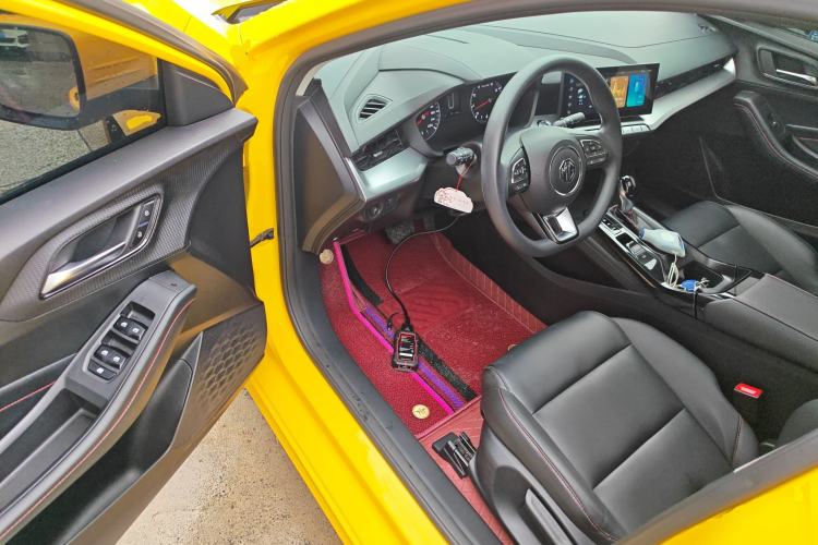 Used MG 5 2021 180 DVVT CVT Youth Luxury Edition
