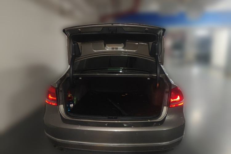 Used Volkswagen Passat 2013 1.8TSI DSG Prestige Edition Trunk