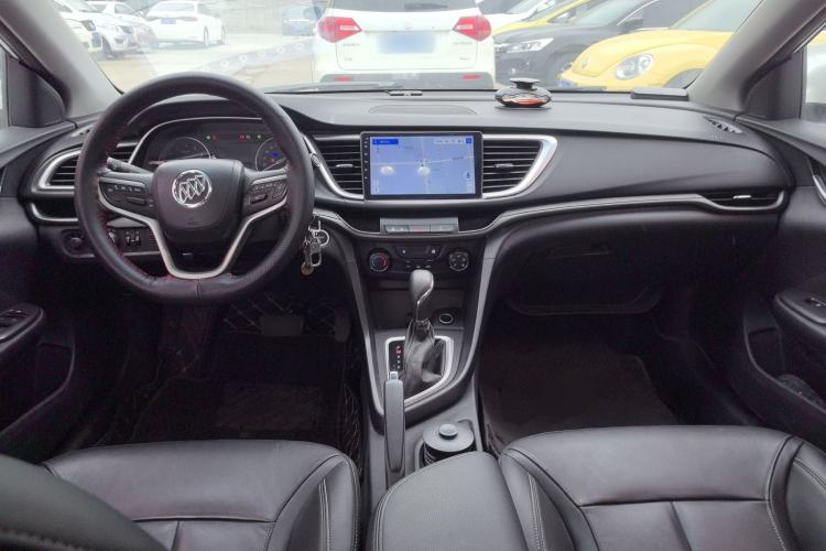 Used Buick GT 2018 18T Automatic Elite Model Center Console