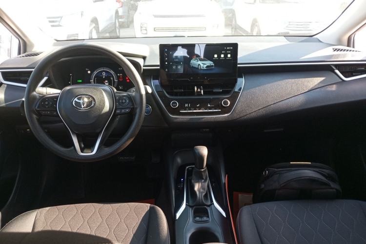 Used Toyota Corolla 2023 1.8L Smart Electric Hybrid Dual-Motor Pioneer Edition Center Console