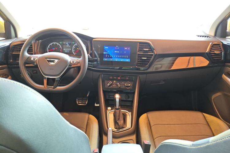 Used Jetta VS5 2019 280TSI Automatic Enjoyment Model

