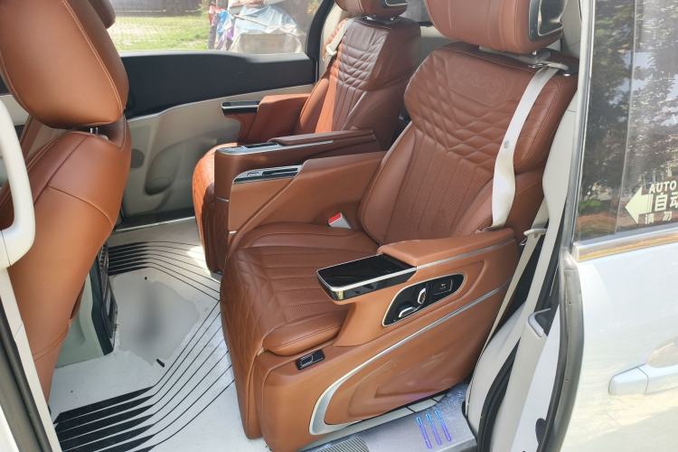 Used Buick GL8 2022 Land Cruiser Executive Class 652T Comfort Model Left Rear Seat