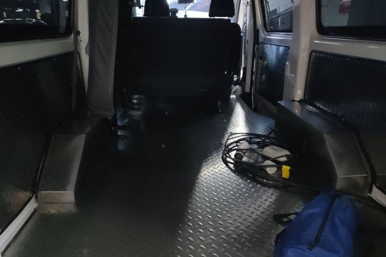 Used CHANGAN KAICHENG Ruixing EM80 2025 Passenger Version Comfort Edition 6-Seater 300 km Dual-Swing Doors Trunk