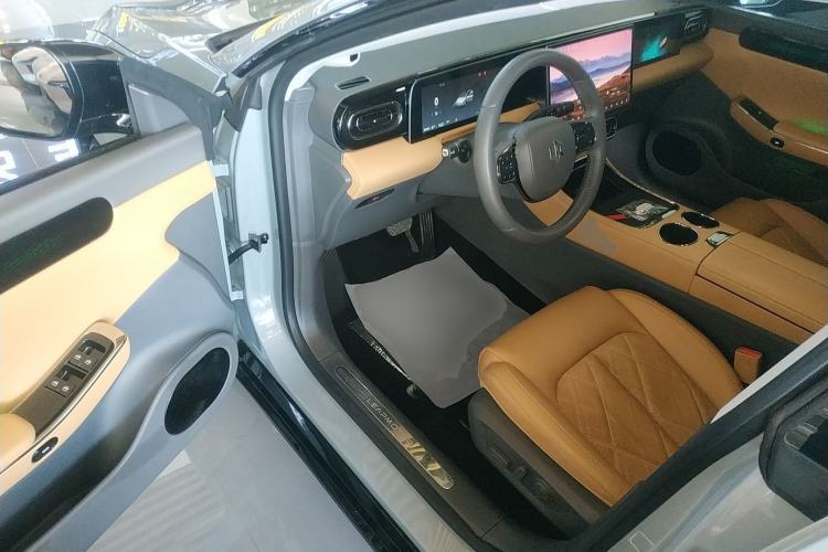 Used Leapmotor C01 2024 Range-Extended 316 Deluxe Edition Driver Seat