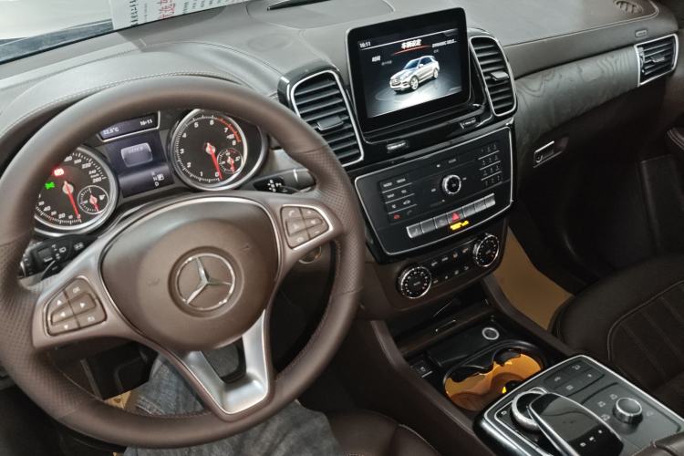 Used Mercedes-Benz GLE 2017 GLE 400 4MATIC
