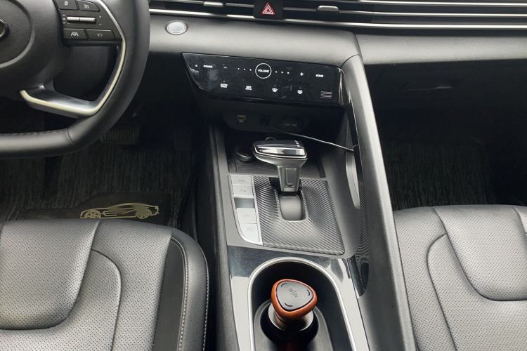 Used Hyundai Elantra 2021 1.5L CVT LUX Prestige Edition