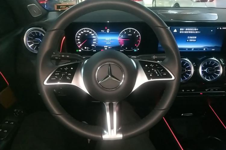 Used Mercedes-Benz GLB 2024 Refresh GLB 220 Fashion Edition
