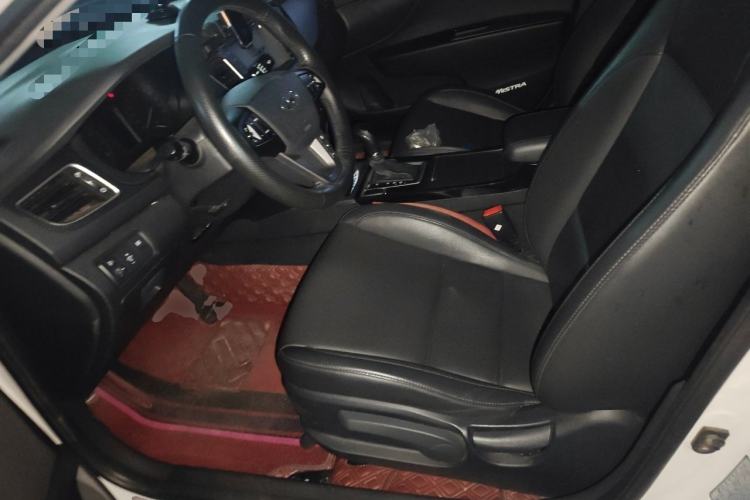 Used Hyundai Mistra 2014 1.8L Automatic Smart GLS
