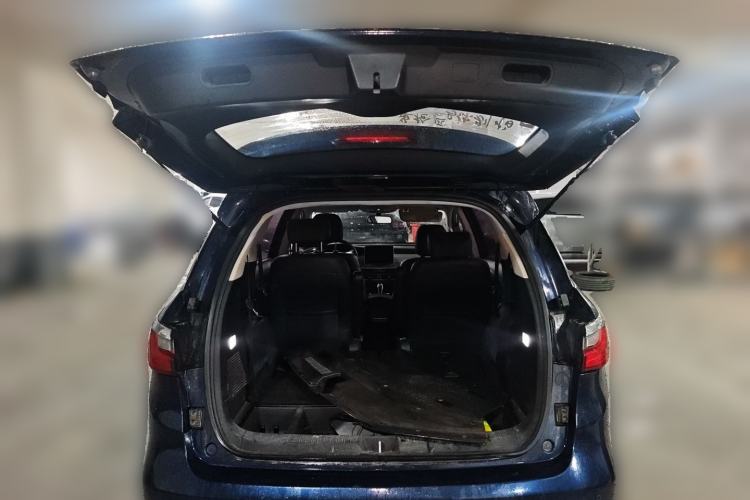 Used BYD Song MAX New Energy 2019 DM 1.5T Smart Connect Advanced 6-Seater China VI Standard
