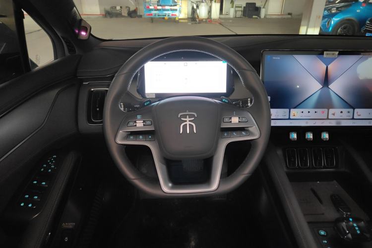 Used BYD Song L EV 2025 Intelligent Driving Version 662 km LiDAR Excellence Edition
