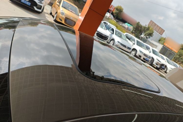 Used Volkswagen Sagitar 2015 230TSI Automatic Comfort Version Roof