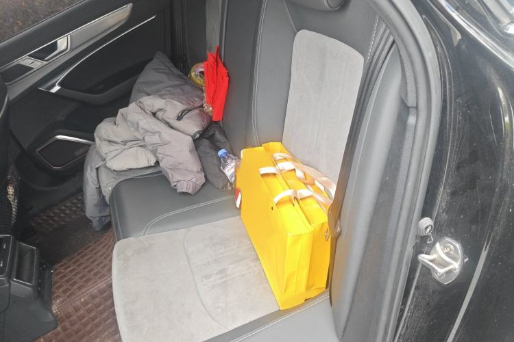 Used Audi A6L 2023 40 TFSI Luxury Dynamic Model Interior 4