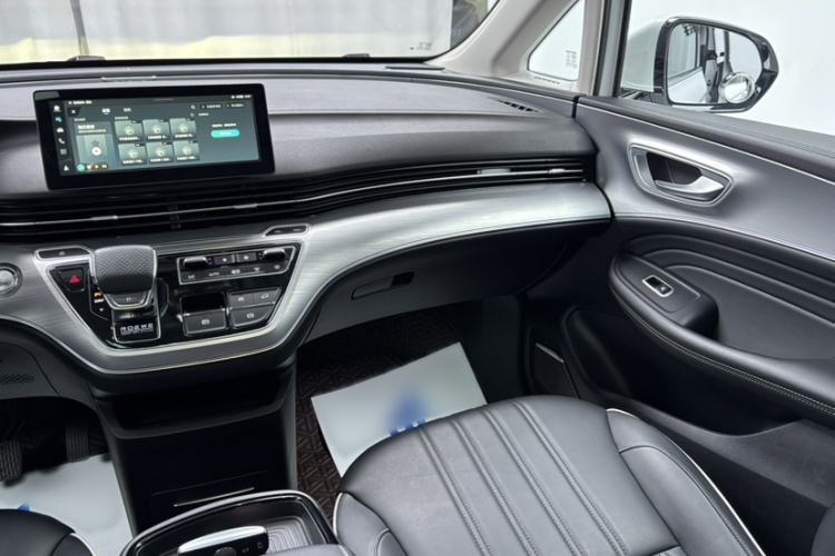Used Roewe iMAX8 2021 400TGI Flagship Edition
