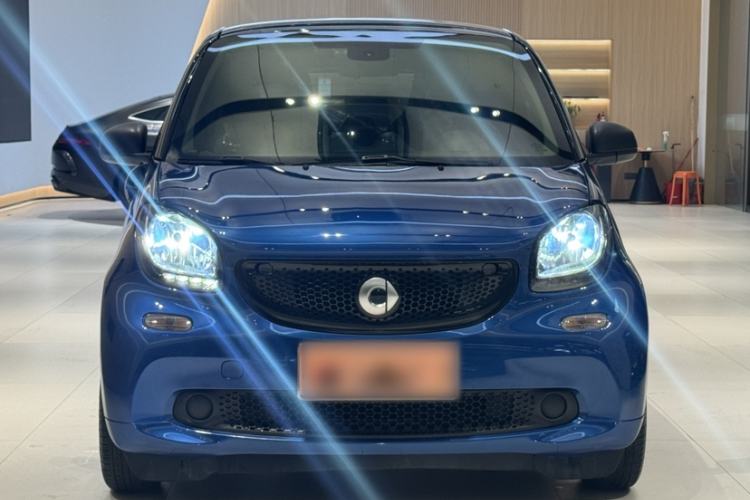 Used smart fortwo 2018 1.0L 52kW Hardtop Passion Edition China V Standard
